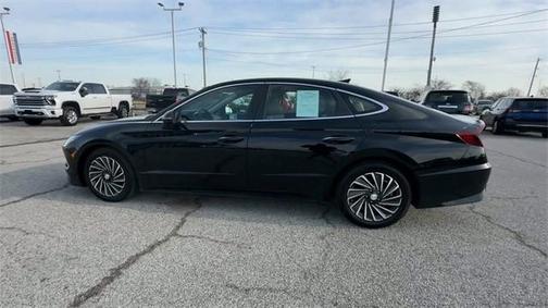 2023 Hyundai SONATA Hybrid Limited