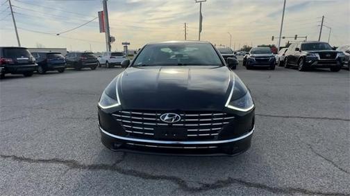 2023 Hyundai SONATA Hybrid Limited