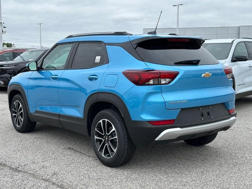 Blue Metallic 2026 Chevrolet Trailblazer LT