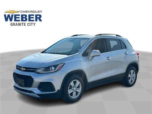 Silver Ice Metallic 2017 Chevrolet Trax LT