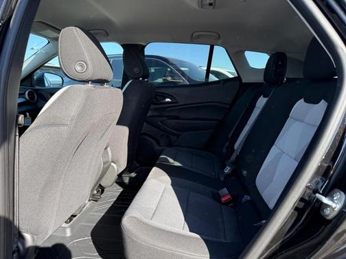 Mosaic Black Metallic 2026 Chevrolet Trax LS