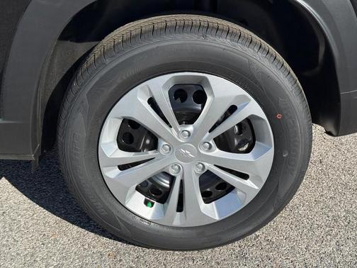 Mosaic Black Metallic 2026 Chevrolet Trax LS