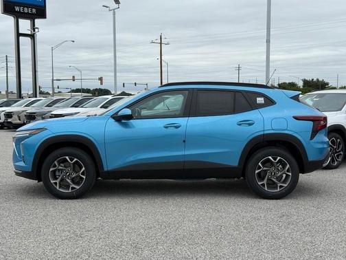 Blue Metallic 2026 Chevrolet Trax LT