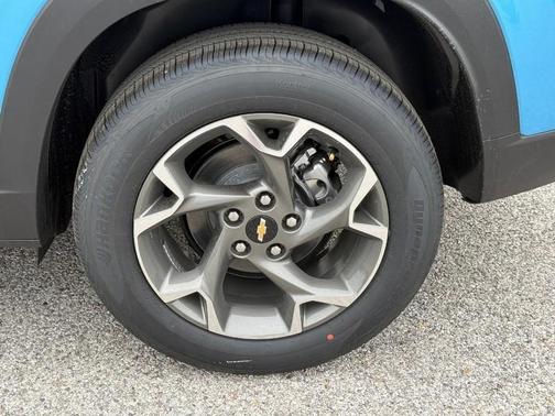 Blue Metallic 2026 Chevrolet Trax LT