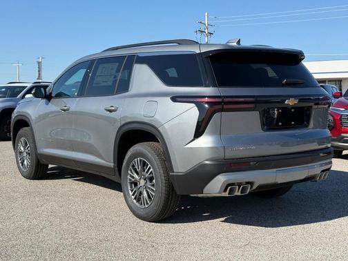Sterling Gray Metallic 2026 Chevrolet Traverse LT