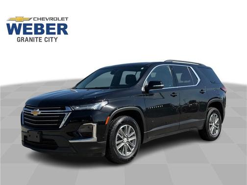 Mosaic Black Metallic 2022 Chevrolet Traverse LT Cloth