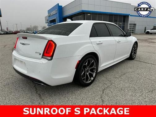 2018 Chrysler 300 S