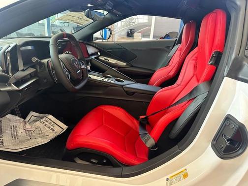 Arctic White 2027 Chevrolet Corvette Stingray