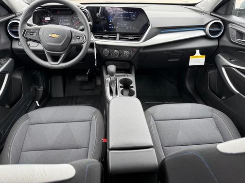 Sterling Gray Metallic 2026 Chevrolet Trax LS