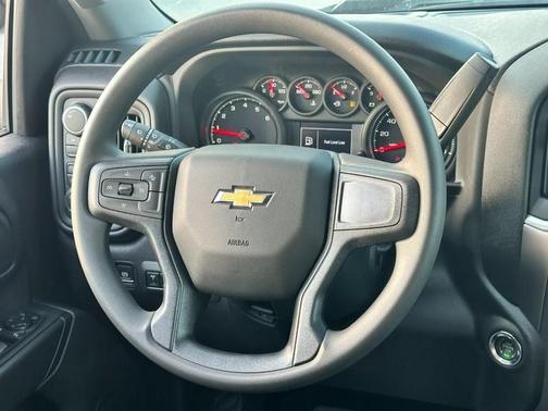 Summit White / White 2026 Chevrolet Silverado 2500 WT