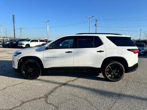 2023 Chevrolet Traverse Premier