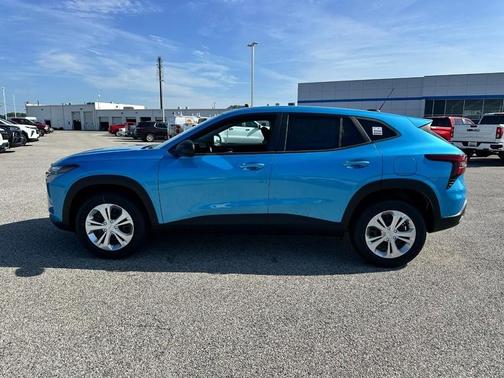 Blue Metallic 2026 Chevrolet Trax LS