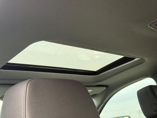 Summit White / White 2026 Chevrolet Silverado 3500 LTZ