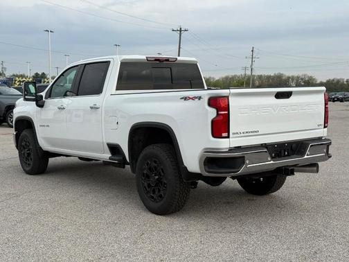Summit White / White 2026 Chevrolet Silverado 3500 LTZ