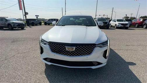 2022 Cadillac CT4 Premium Luxury