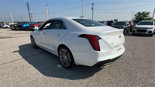 2022 Cadillac CT4 Premium Luxury