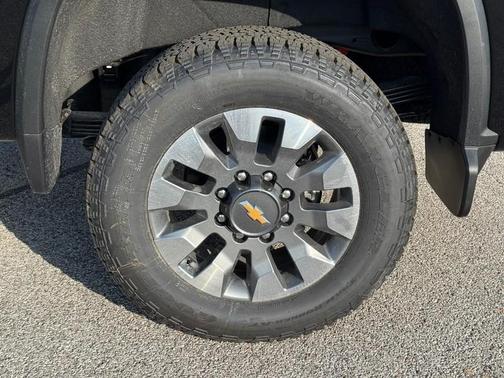 Black 2026 Chevrolet Silverado 2500 LT