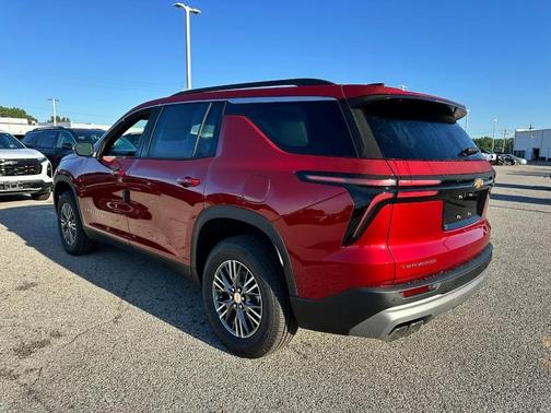 Radiant Red 2026 Chevrolet Traverse LT
