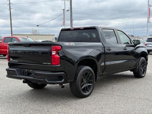 Black 2025 Chevrolet Silverado 1500 Custom
