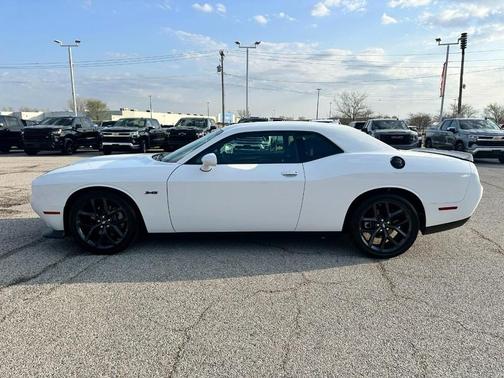 White Knuckle Clearcoat 2023 Dodge Challenger R/T