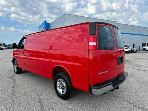2025 Chevrolet Express 2500 Work Van