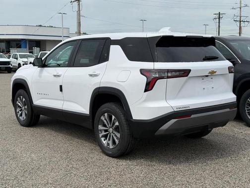 Summit White / White 2026 Chevrolet Equinox LT