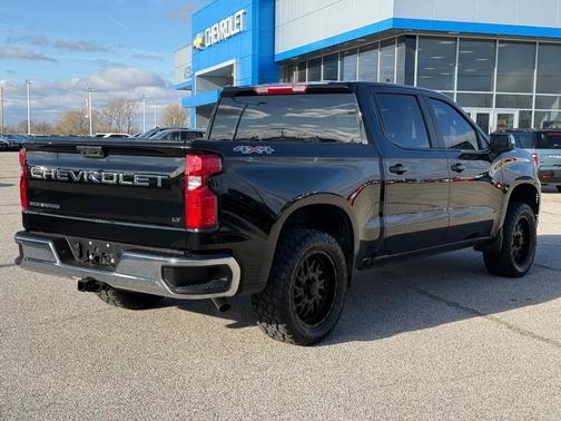 Black 2025 Chevrolet Silverado 1500 LT