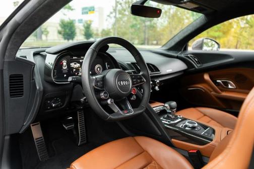 2022 Audi R8 5.2 V10 performance