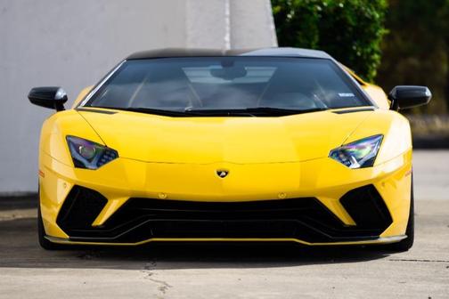 2018 Lamborghini Aventador S Base