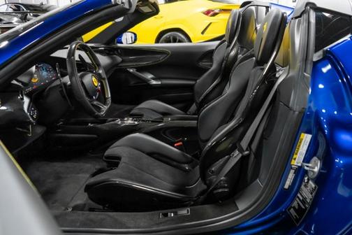 2022 Ferrari SF90 Spider Base