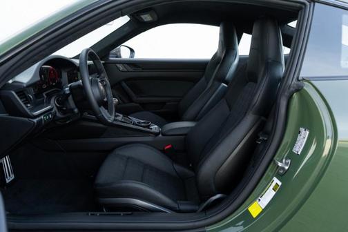 2026 Porsche 911 Carrera T