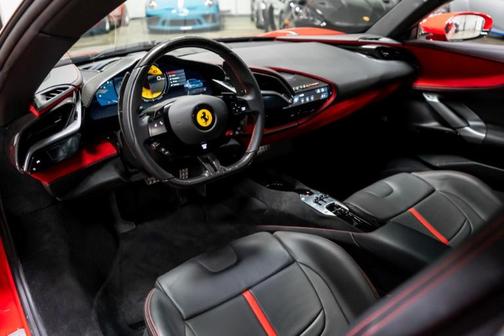 2023 Ferrari SF90 Stradale Base