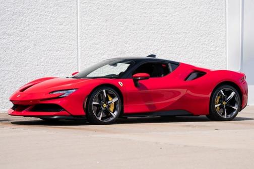 2023 Ferrari SF90 Stradale Base