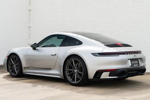 2023 Porsche 911 Carrera T