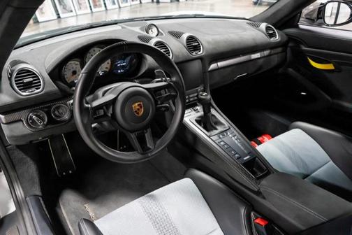 2023 Porsche 718 Cayman GT4 RS