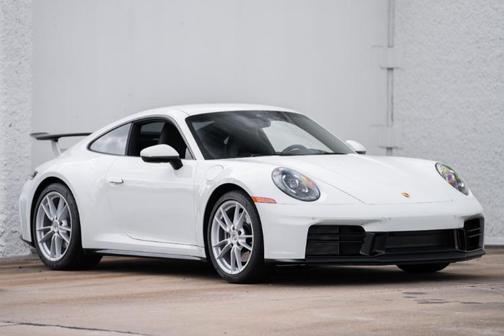 2025 Porsche 911 Carrera