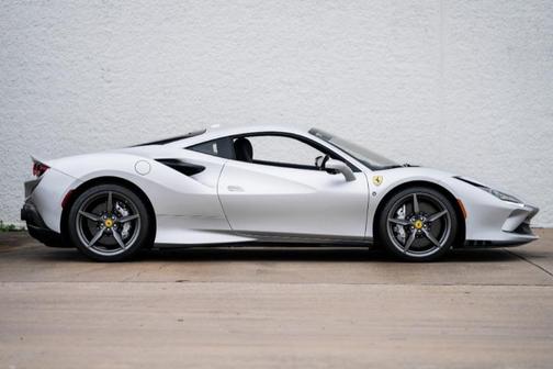 2022 Ferrari F8 Tributo Base