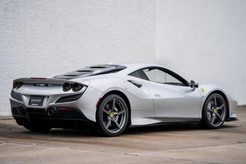 2022 Ferrari F8 Tributo Base