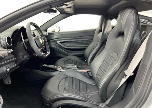 2022 Ferrari F8 Tributo Base