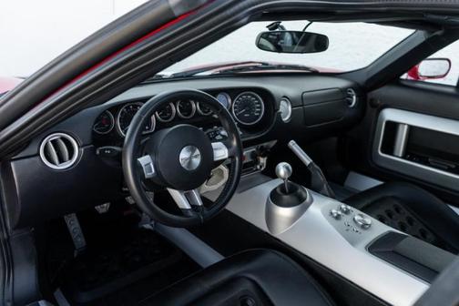 2005 Ford GT Base