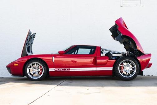 2005 Ford GT Base