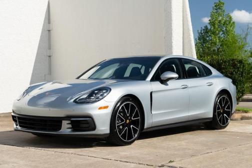 2018 Porsche Panamera 4S