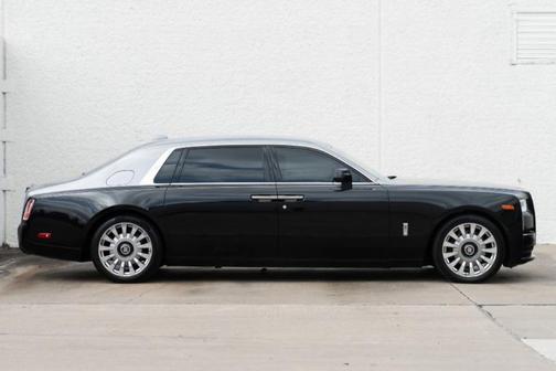 2022 Rolls-Royce Phantom EWB