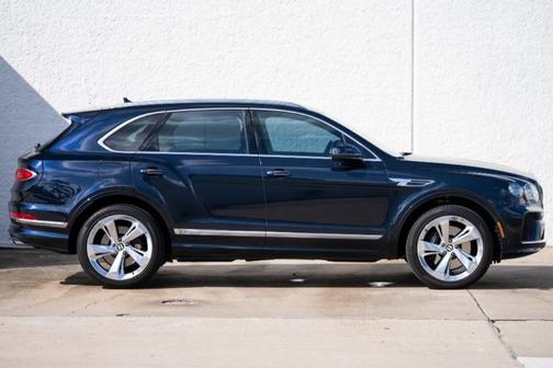2024 Bentley Bentayga V8