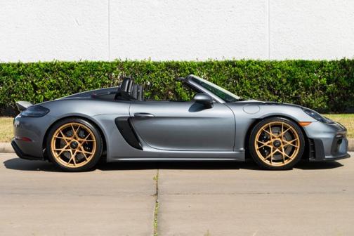 2024 Porsche 718 Spyder RS
