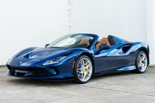 Blu Tour De France Metallic 2022 Ferrari F8 Spider Base