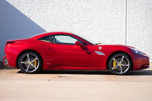 2013 Ferrari California Base