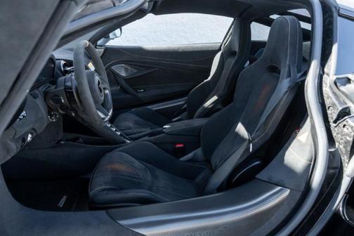 2021 McLaren 765LT Base