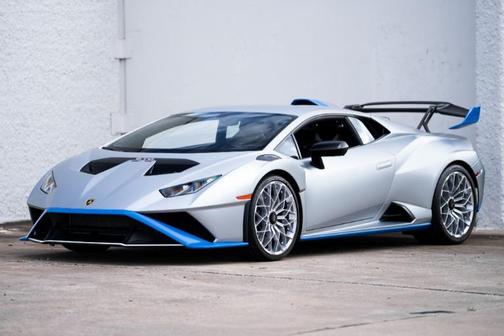 2023 Lamborghini Huracan STO Base