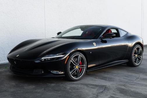 2023 Ferrari Roma Base